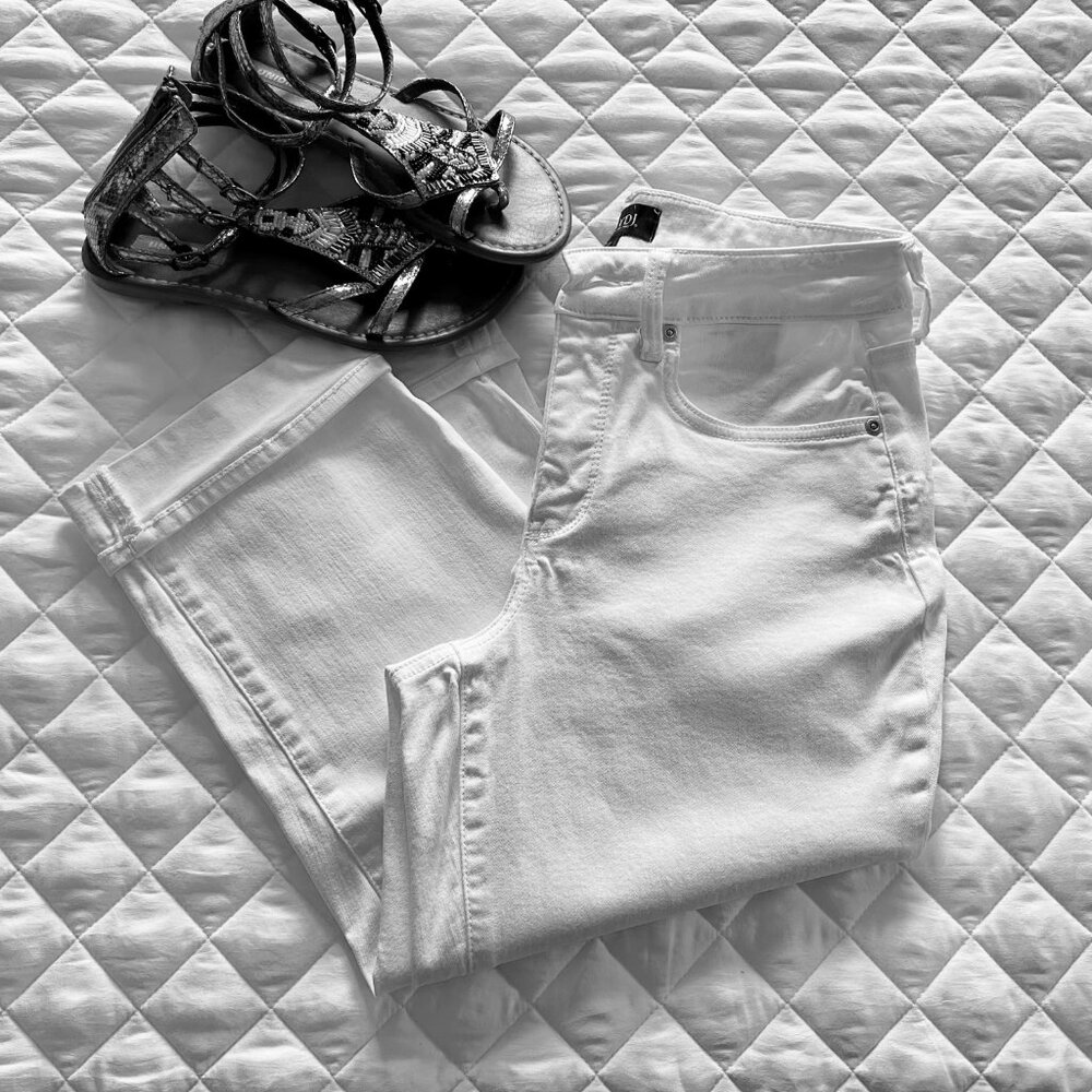 NYDJ White "Marilyn Straight" Cuffed Capris